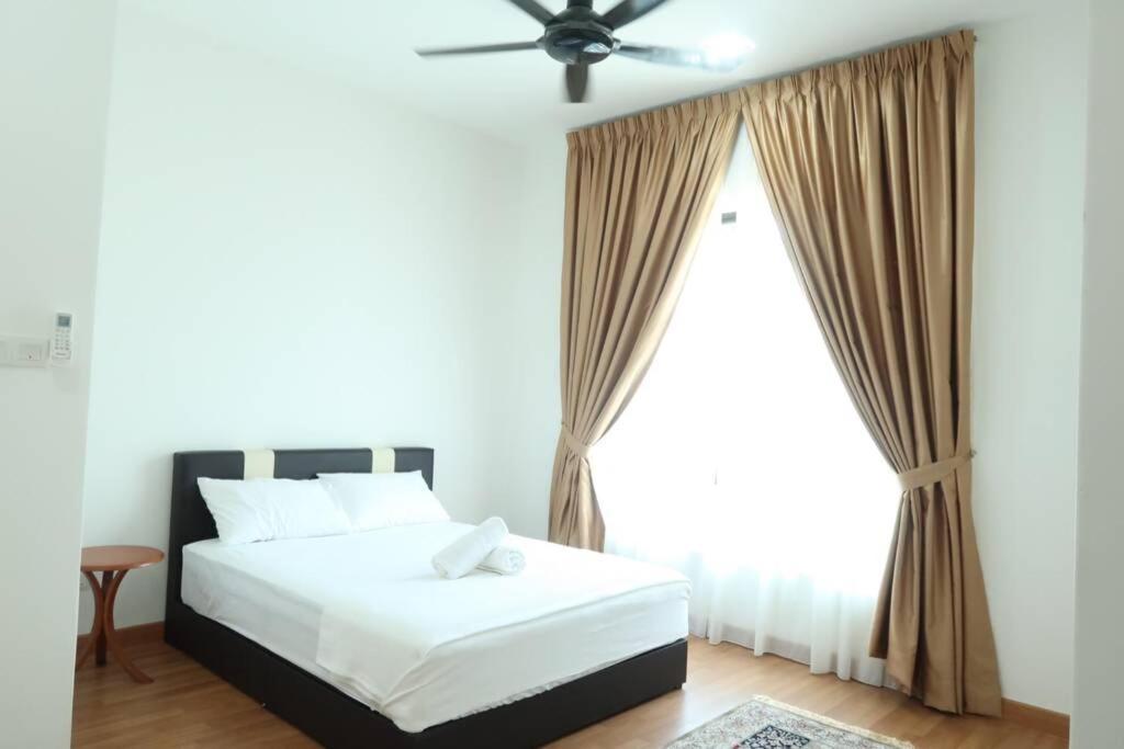 Promo Private Luxurious Nilai Vacation Home Exterior photo
