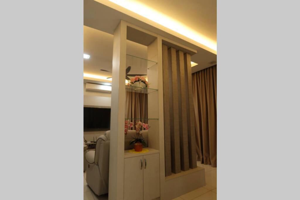 Promo Private Luxurious Nilai Vacation Home Exterior photo