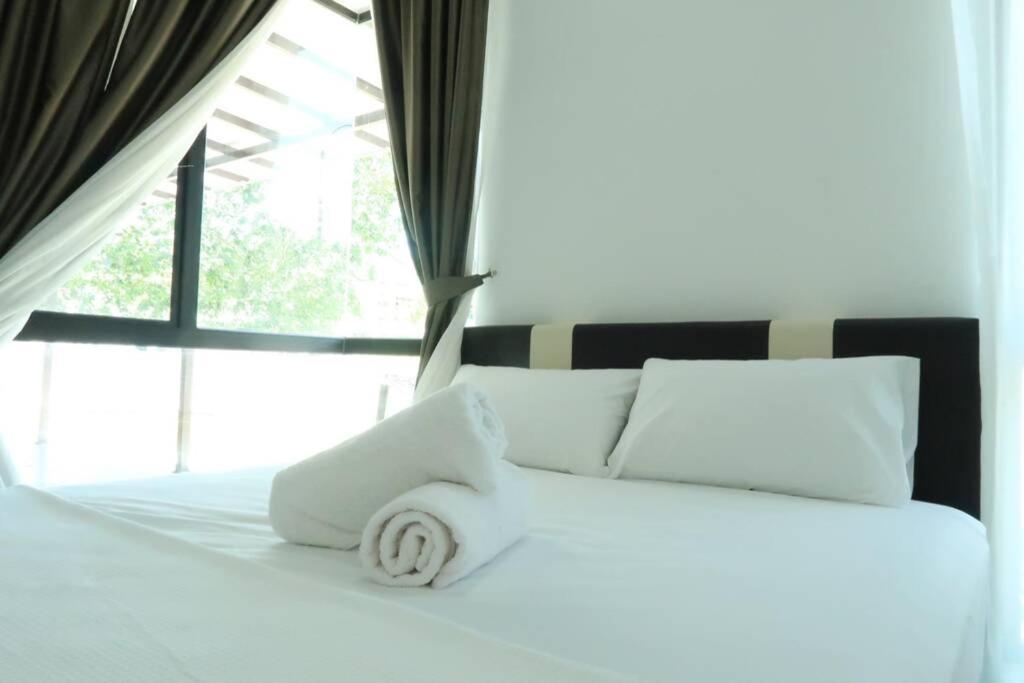 Promo Private Luxurious Nilai Vacation Home Exterior photo